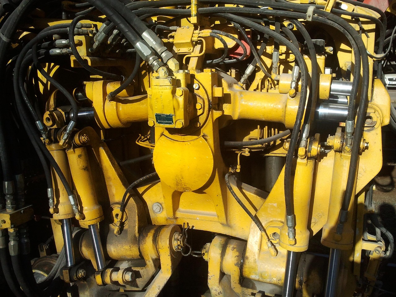 JIC vs SAE Hydraulic Fittings Which Is Right for Your Application